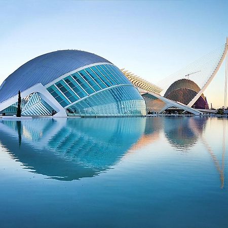 Versus Apartments Near City Of Arts Valencia Bagian luar foto